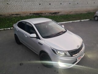 2012 Kia Rio 4-speed III, серебристый, 1025000 рублей, вид 1