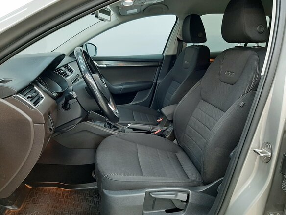 2016 Skoda Octavia Scout III (A7), серый - вид 9