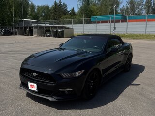 2017 Ford Mustang VI, чёрный, 3200000 рублей, вид 1
