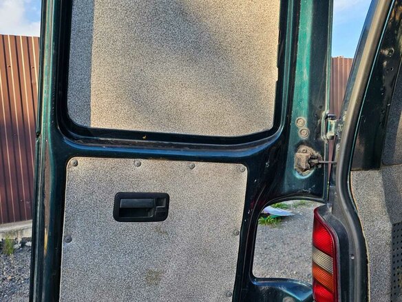2005 Volkswagen Transporter Long T5, зелёный, 900000 рублей - вид 3