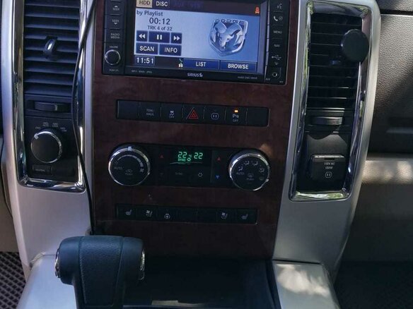 2010 Dodge RAM IV (DS/DJ), коричневый - вид 23
