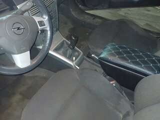 2010 Opel Astra GTC H Рестайлинг, серый, 520000 рублей, вид 4