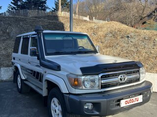 2011 Toyota Land Cruiser 76 70 Series Рестайлинг 1, белый, 3280000 рублей, вид 4
