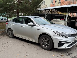 2019 Kia Optima IV Рестайлинг, серебристый, 1300000 рублей, вид 4