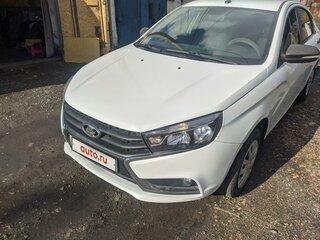 2017 Lada (ВАЗ) Vesta I, белый, 865000 рублей, вид 2