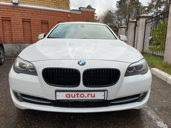 2011 BMW 5 серии 530d xDrive VI (F10/F11/F07), белый - вид 3