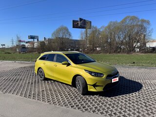 2021 Kia Ceed III Рестайлинг, жёлтый, 2750000 рублей, вид 3