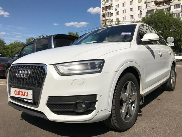 2011 Audi Q3 I (8U), белый - вид 2