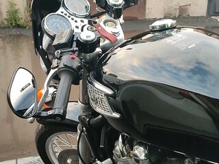 Triumph Thunderbird 900
