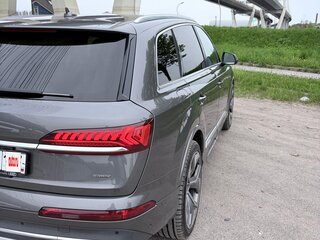 2020 Audi Q7 55 TFSI II (4M) Рестайлинг, серый, 5300000 рублей, вид 5