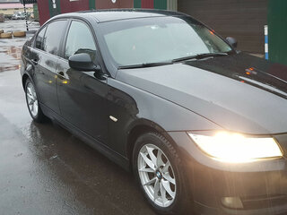2009 BMW 3 серии 318d V (E90/E91/E92/E93) Рестайлинг, чёрный, 920000 рублей, вид 3