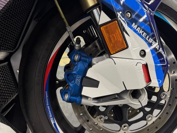 2025 BMW S 1000 RR, белый, 2400000 рублей - вид 17