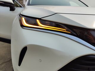 2020 Toyota Harrier IV (XU80), белый, 3800000 рублей, вид 2