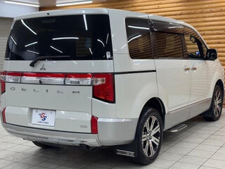 2023 Mitsubishi Delica D:5 I Рестайлинг, серебристый, 2190000 рублей, вид 4