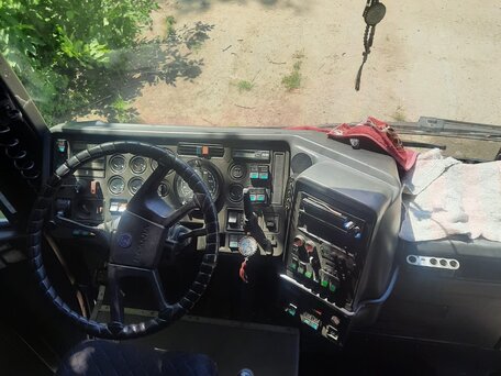 1984 Scania 2-Series, белый, 1350000 рублей, вид 2