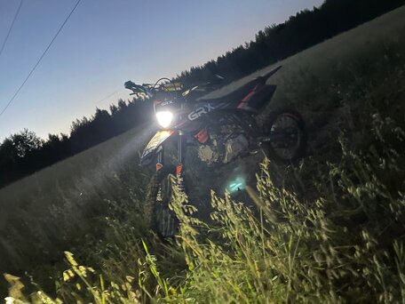 2022 GR GR-X, чёрный, 100000 рублей, вид 4