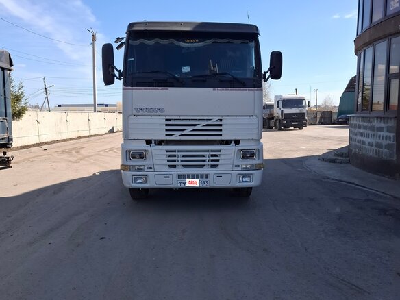 1996 Volvo FH, белый, 2750000 рублей - вид 10