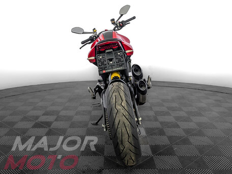 2023 Ducati Monster 937, красный, 1220000 рублей, вид 3