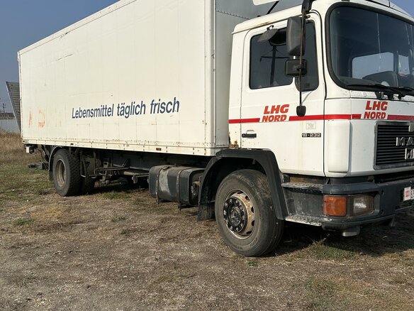 1994 MAN 18, белый, 1100000 рублей - вид 6