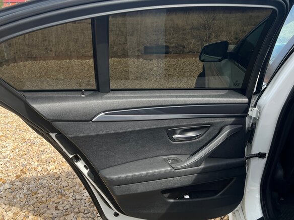 2013 BMW 5 серии 520i VI (F10/F11/F07), белый, 2000000 рублей - вид 12