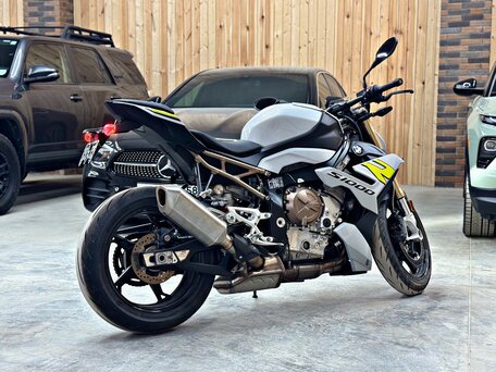 2022 BMW S 1000 R, серый, 2500000 рублей, вид 4