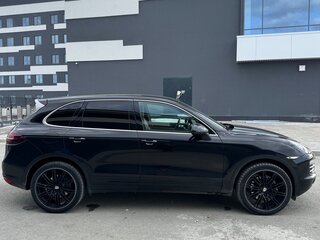 2014 Porsche Cayenne II (958), чёрный, 3350000 рублей, вид 3