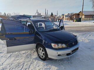 1996 Toyota Ipsum I (M10), синий, 757000 рублей, вид 5