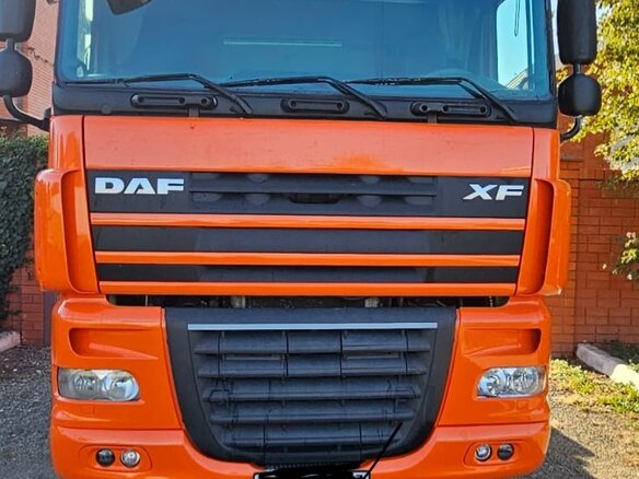 2009 DAF XF 105, оранжевый, 3300000 рублей