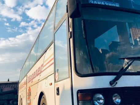 1992 Van Hool T8 - series, белый, 700000 рублей, вид 1
