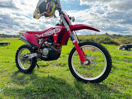 2022 Gas Gas MC, красный, 600000 рублей, вид 2