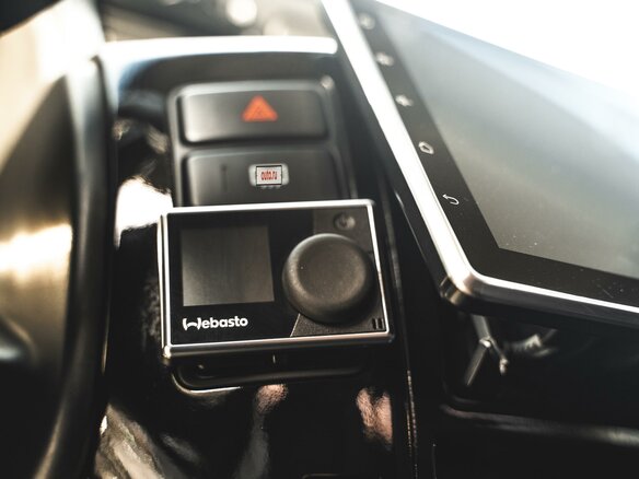 2011 Nissan Patrol V (Y61) Рестайлинг, серый, 5999995 рублей - вид 25
