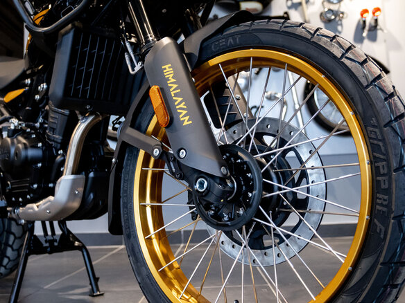 2025 Royal Enfield Himalayan, чёрный, 615000 рублей - вид 19