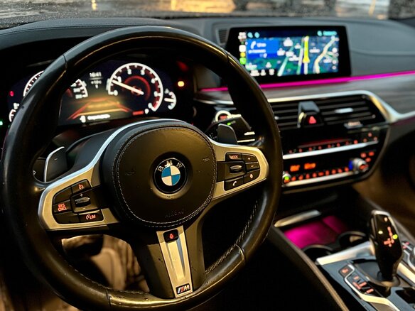 2019 BMW 5 серии 530d xDrive VII (G30/G31/G38), чёрный, 5288020 рублей - вид 19
