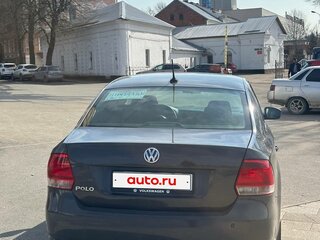 2014 Volkswagen Polo V, серый, 710000 рублей, вид 2