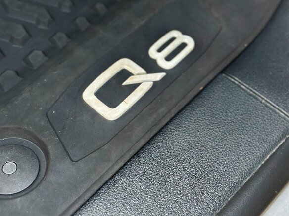 2019 Audi Q8 50 TDI I (4M), синий, 6500000 рублей - вид 10