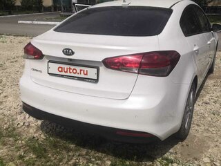 2017 Kia Cerato III Рестайлинг (Classic), белый, 1000000 рублей, вид 1