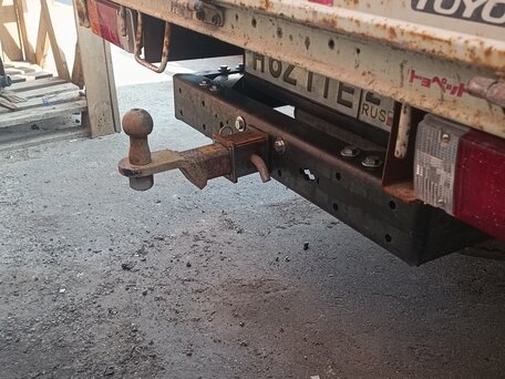 1990 Toyota Toyoace, белый, 650000 рублей, вид 2