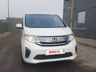 2015 Honda Stepwgn V, белый, 1670000 рублей, вид 5