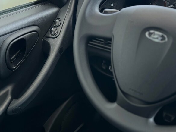2026 Lada (ВАЗ) Niva Travel I Рестайлинг, белый, 1622000 рублей - вид 17