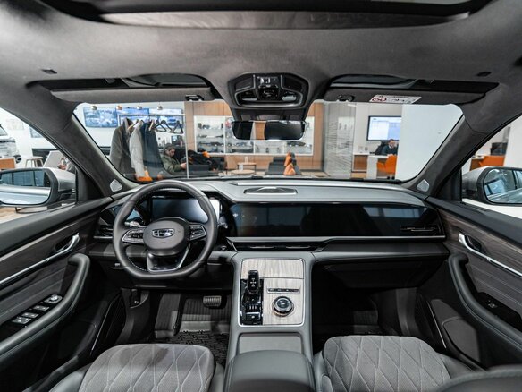 2026 Geely Monjaro I Рестайлинг, серебристый - вид 13