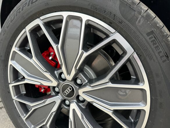 2026 Audi Q5 L III (GU), белый, 5990000 рублей - вид 9