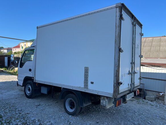 2000 Isuzu Elf (N-series), белый, 1399000 рублей - вид 26
