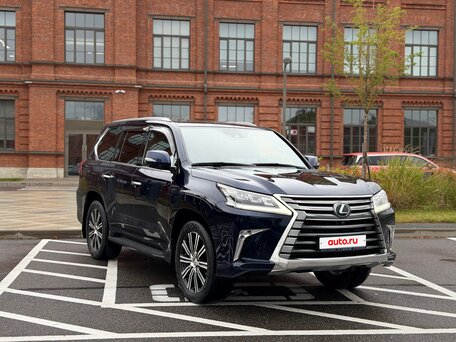 2018 Lexus LX 570 III Рестайлинг 2, синий, 7090000 рублей, вид 4