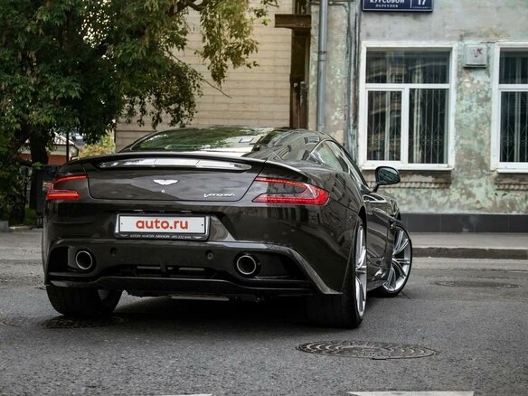 2012 Aston Martin Vanquish II, коричневый, 18000000 рублей - вид 9