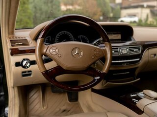 2011 Mercedes-Benz S-Класс 500 Long V (W221) Рестайлинг, чёрный, 2000000 рублей, вид 2
