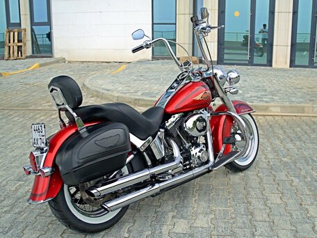2010 Harley-Davidson Softail Deluxe, красный, 1600000 рублей, вид 4