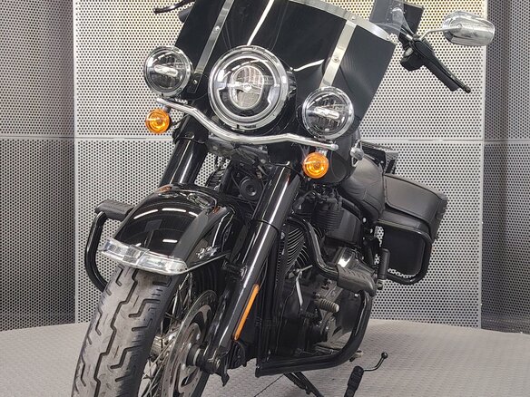 2018 Harley-Davidson Heritage, чёрный, 1599000 рублей - вид 2