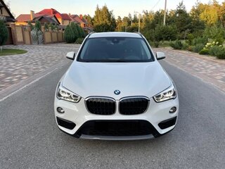 2017 BMW X1 18d sDrive II (F48), белый, 2500000 рублей, вид 1