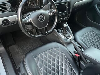 2012 Volkswagen Jetta VI, серебристый, 1100000 рублей, вид 5
