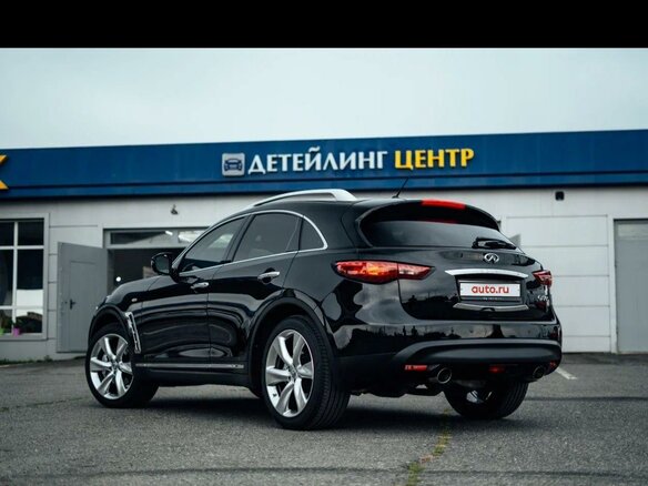 2015 Infiniti QX70, чёрный, 2900000 рублей - вид 3